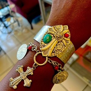 Stainless steel design bracelet